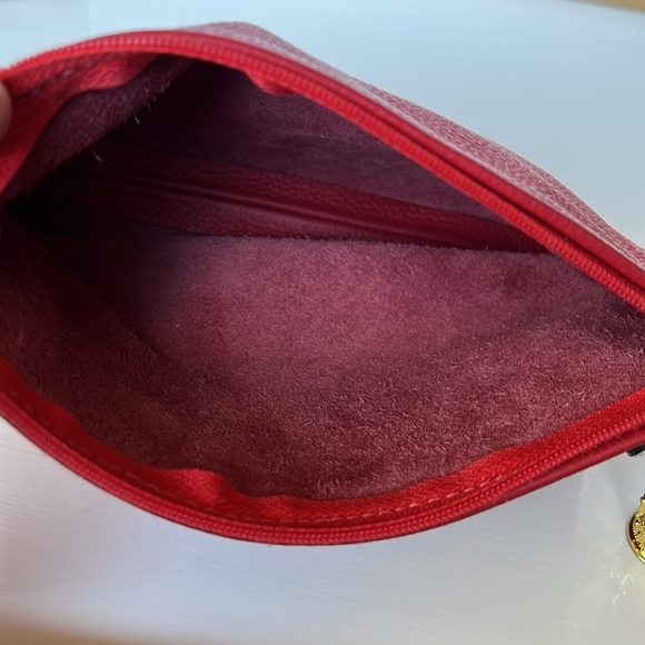 Coco Barclay Red Pebbled Leather Pouch - Picture 7 of 11